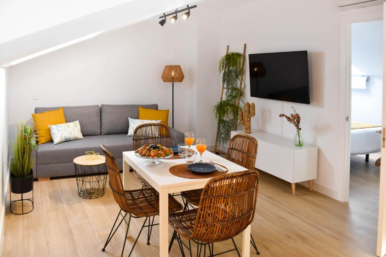 Holidays2Malaga Trinidad Renovated 1 Bedroom Penthouse Close To City Center Exterior foto